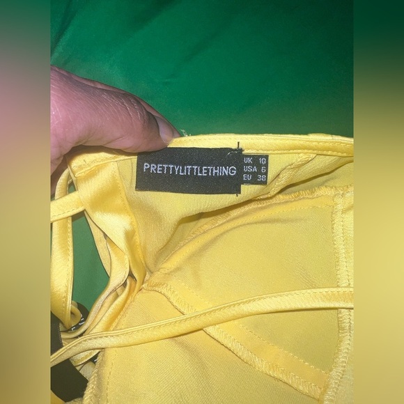 NWT Prettylittlething Elegant Yellow Halter Dress size 6- Flaw - Picture 5 of 11